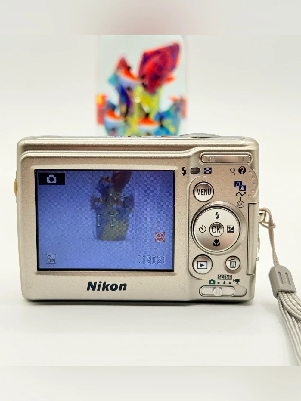 Nikon Coolpix L11 6MP Silver Digital Camera Bundle 2GB SD Card,Bag. Tested.READ